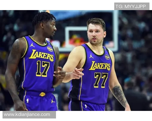 2002年湖人对决火箭的经典时刻与篮球传奇的交汇之旅